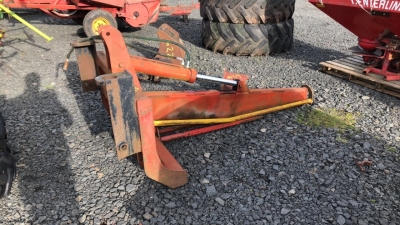 Bale splitter JCB brackets pin and cone brackets