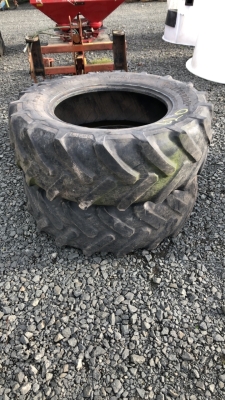 2 x 420-70-28 continental tyres