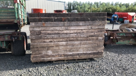 30 Wire mesh sheep slats