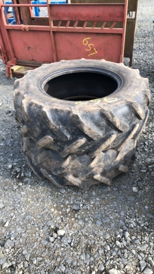 380/70 x 24 2 front tractor tyres