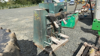 Grain bagger with counter weights