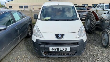 Peugeot Partner van 1.6 diesel. 107,000miles. Side door, ply lined, engine & gearbox good, needs leak on power steering repaired. MOT to Sep 20.