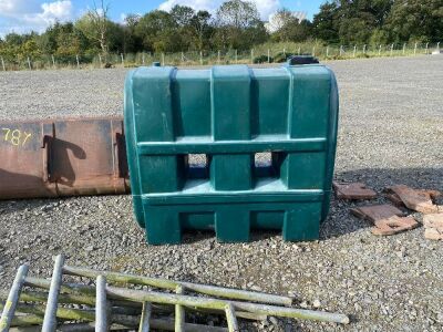 Green plastic slimline oil tank for 1098litres