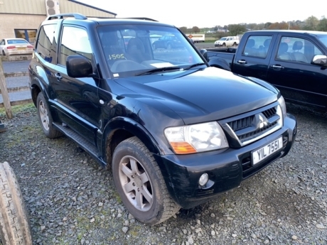 Mitsubishi Shogun Reg YIL7551 2004. MOT Jan 21. Used daily.