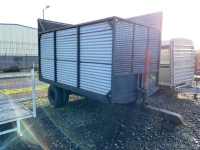 13ft x 7ft6" silage trailer