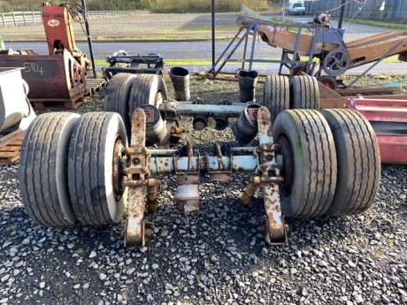 265/70 x 19.5 trailer axles. Double wheel x 2