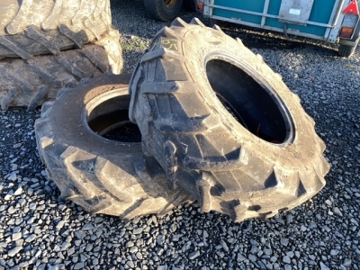 Full set of tractor tyres back tyres - 420/85/84, front tyres - 280/85/24