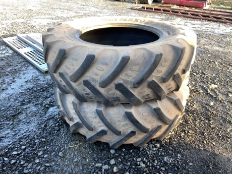 420/85x30 x2 front tractor tyres