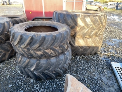 Full set of Goodyear tractor tyres back tyres - 600/65/R38 front tyres - 480/65/R28