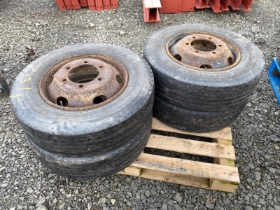 4 x 215/75/R17.5