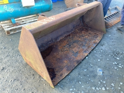 7ft approx pin+cone bracket loader bucket