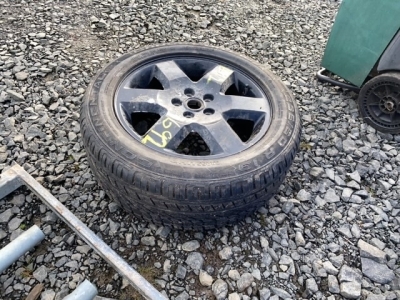 Range rover wheel with new tyre