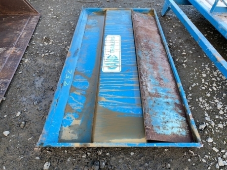 Kane trailer grain door