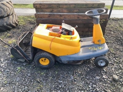 Ride on lawnmower with briggs + startion 10.5 HP engine needs brive belts