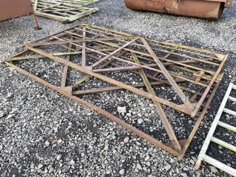 2 x 10ft w rought iron railway gates