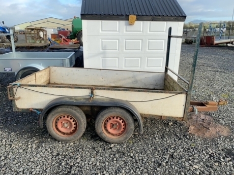 8ft6" x 4ft8" twin acle car trailer