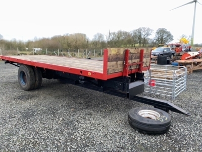 20"6' x 7"9' flat body trailer, LED lights and brakes