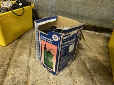 Submersible Water pump new in box