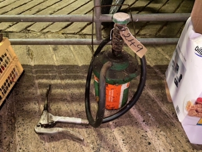 Castrol Grease Bucket with Grease