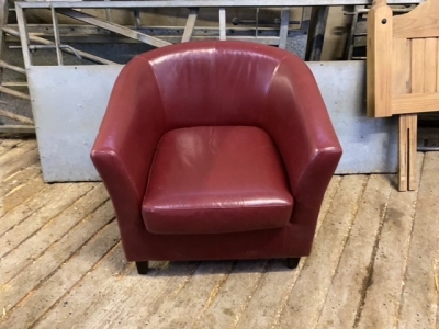 Tub chair