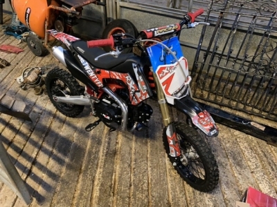 KYF 125cc motorbike with owners manuel, 3 months old, never used