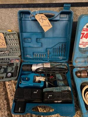 Boschuman cordless drill, working