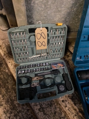 Small sockets set + bits