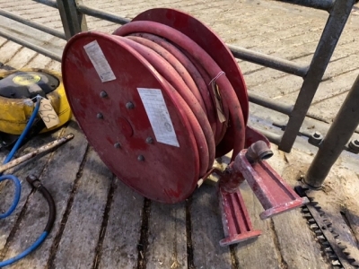 Firehose reel + hose