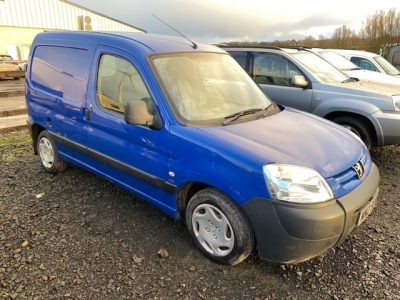 Peugeot Partner blue van MNZ 9065, 2007, Mot end of Jan 21, 181,874 miles