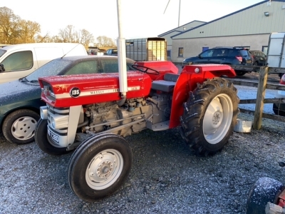 Massey Ferguson 135 tractor, full restored, 1-5-66, new tyres all round, tax book and key