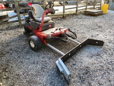 Toro diesel yard scraper or brush, perkins engine, galvinised frame, heavy duty rubber, 2 wheel drive, forward and reverse, 3 hydraulic motors for fit