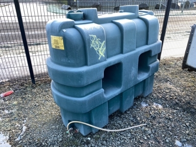 Slimline oil tank