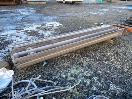 25 x crash barriers