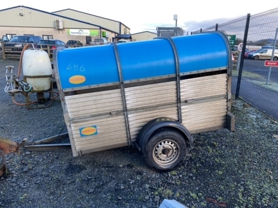 7x4 porter sheep & calf trailer with spare wheel