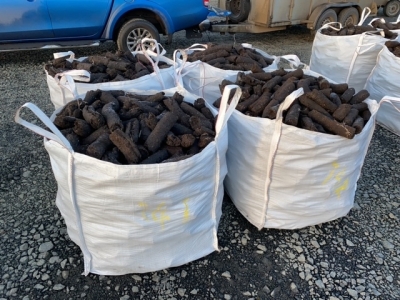 4 tote bags of peat