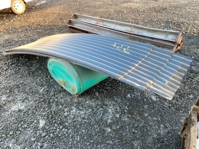 21 sheets of curved corrugated iron coated on both sides approx 9'3" long x 2'7" plus 2 sheets that were not spaced 9'4" x 2'7" and 2 sheets 8'6" x 2'