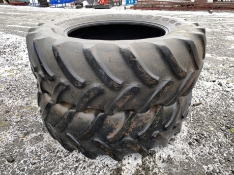 2 x 520-70-R38 Firestone 25% grip tyres