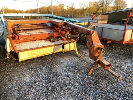 Kuhn 8ft mower, needs fabrication repair, mechanics working