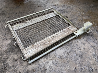 Scaffolding loading bay gates 8ft