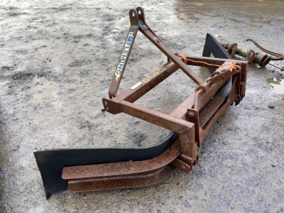 Fleming reversible yard scrapper