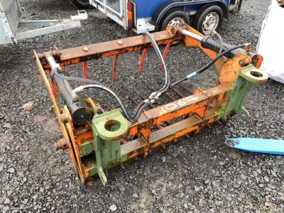 Silage grab pin and cone brackets