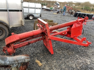 NC 3000 slurry pump sand blasted and painted with shaft