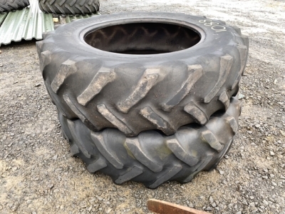 2 x tractor tyres 16.9-34 Goodyear tyres