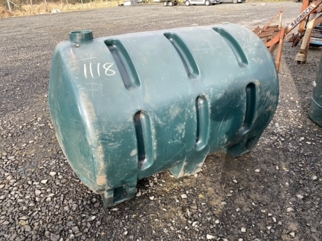 Beehive oil tank