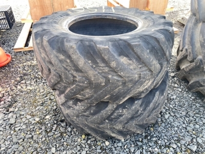 2 x JCB 16x70 R20 Michelin 30% tyres