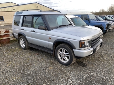 2002 silver Landrover Discovery TD5XS 2495cc, diesel, 180,000 miles, MOT Oct 21, full service history, solid chassis, MV52 UGW