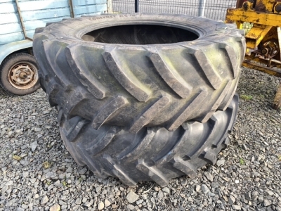 Set of continental rear tractor tyres 520-70-R38