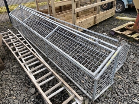 2 x galvinised hay racks