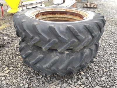 13.6 x 38 stocks dual rims & tyres