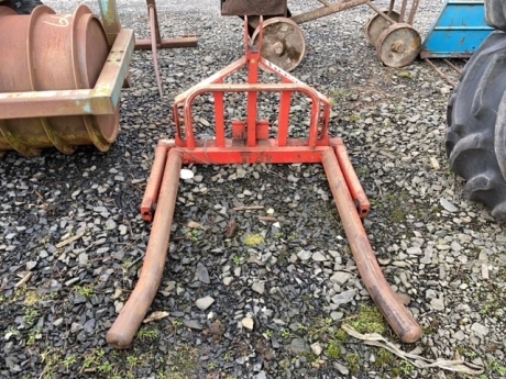 Nugent round bale lifter